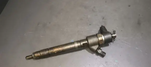Volvo XC90 Fuel injector 30750283 0445110 0445110251
