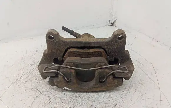 Volkswagen PASSAT B6 Front brake caliper