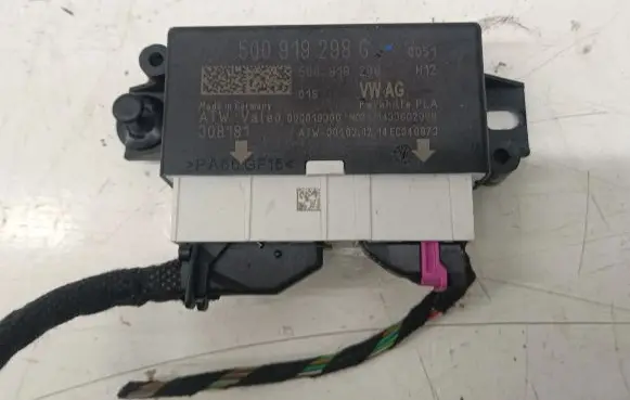 Audi TT TTS RS Mk3 8S Parking PDC control unit/module 5Q0919298G