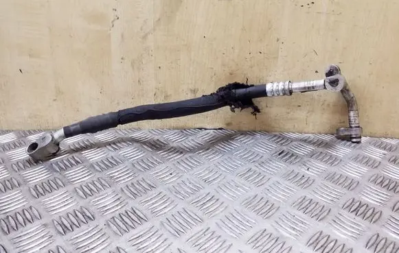 Audi A8 S8 D4 4H Air conditioning (A/C) pipe/hose 4H0260701A 4H0260702A