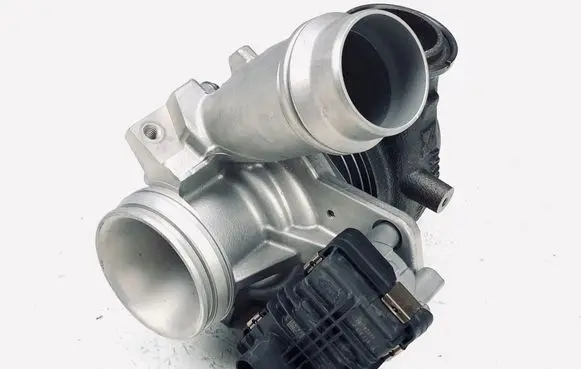 BMW 2 F45 Turbo 8513635
