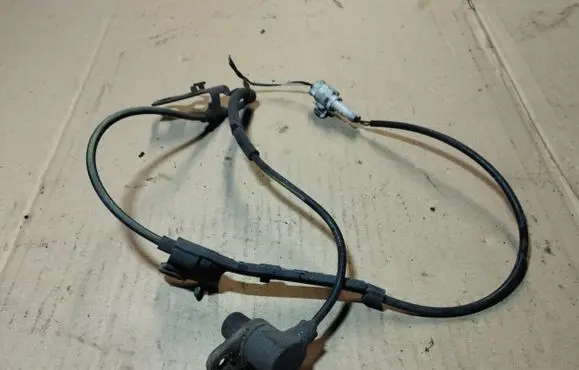 Toyota Avensis T250 ABS brake wheel speed sensor 8954302010