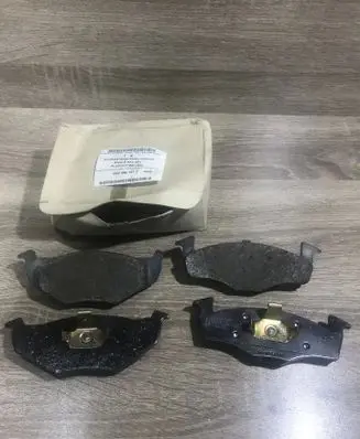Skoda Fabia Mk2 (5J) Brake pads (front) 6N0698151C