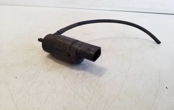 Iveco Daily 6th gen Windscreen/windshield washer pump 504015670