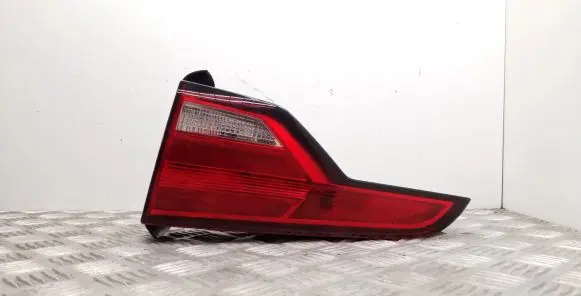 Audi A4 S4 B9 Tailgate rear/tail lights 8W9945076A