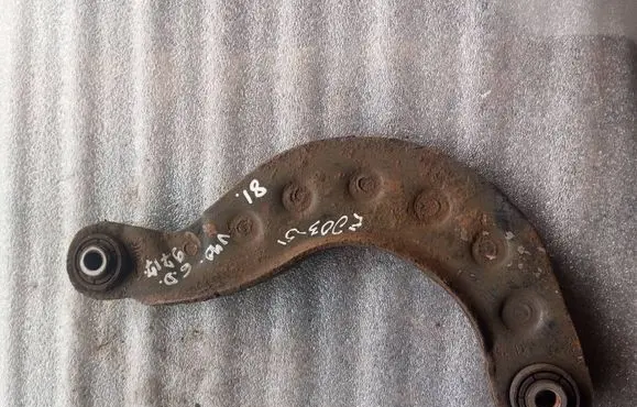 Volvo V40 Rear control arm 31406582