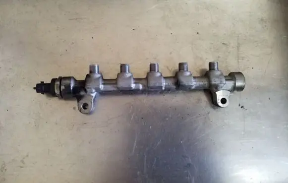 KIA Sportage Fuel main line pipe 314002A420