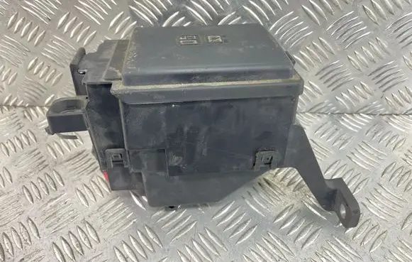 Jaguar XE Fuse module GX7314A076DA