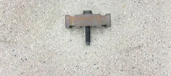 BMW M6 Other cylinder head part 8040267 11378040267