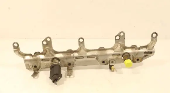 Audi A3 S3 8P Fuel main line pipe 06J133317G
