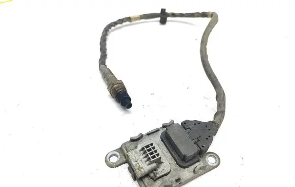 Nissan NV300 Lambda probe sensor 227905444R 180702000266 A3C0069090001