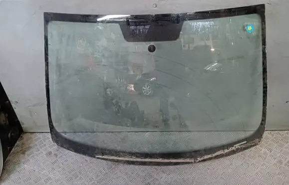 Seat Ibiza IV (6J,6P) Front windscreen/windshield window 