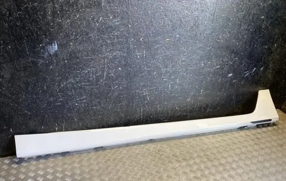BMW 6 G32 Gran Turismo Front sill (body part) 7418334
