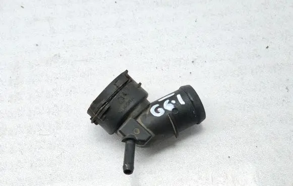 Volkswagen Golf VI Engine coolant pipe/hose 380125