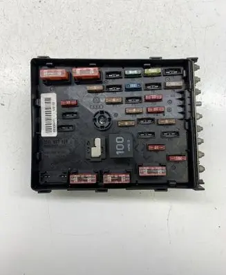 Volkswagen PASSAT B6 Fuse module 3C0937125 63592777
