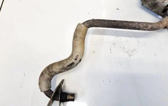 Chrysler Town & Country IV EGR valve line/pipe/hose