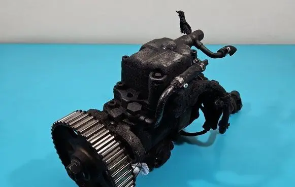 Audi A4 S4 B5 8D Fuel injection high pressure pump 0460404985 IMPRK1483486