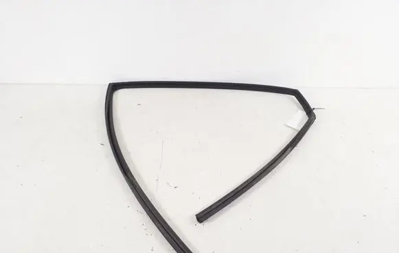 Toyota Prius (XW30) Other rear door trim element 
