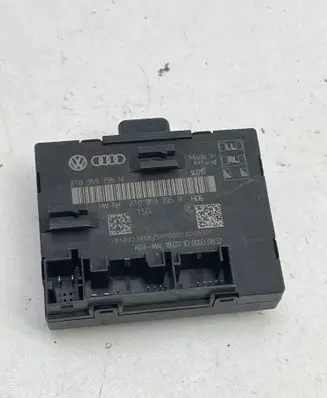 Audi A4 S4 B8 8K Door control unit/module 8T0959795N P10023868 FP10023868