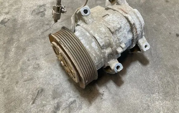 Toyota Hilux (AN10, AN20, AN30) Air conditioning (A/C) compressor (pump) JK4472608020 10S11C HFC134A