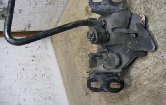 Mercedes-Benz A W168 Engine bonnet/hood lock/catch A1688800160