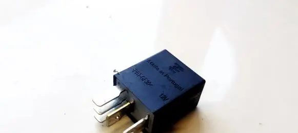 Audi A8 S8 D4 4H Other relay 4H0951253C V23374-A1001-X010