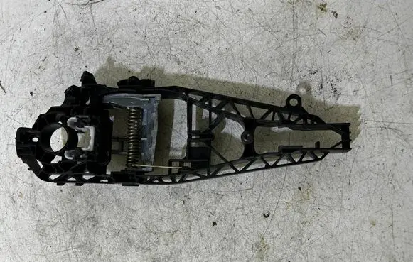 Front door exterior handle/bracket