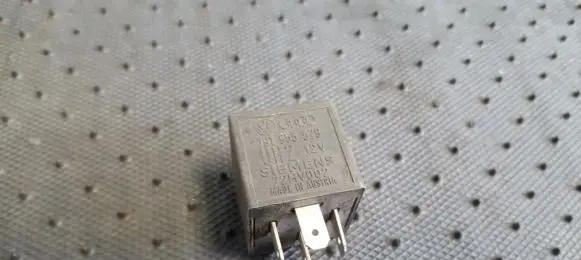 Volkswagen Polo III 6N 6N2 6NF Other relay 191955529 72HV002