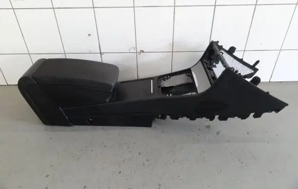 Volkswagen PASSAT B6 Center console 3C0863319Q