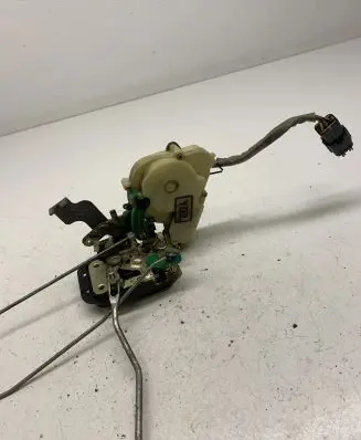 KIA Sorento Front door lock