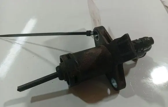 Skoda Roomster (5J) Clutch master cylinder 
