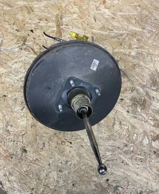 Volkswagen Bora Brake booster 1j1614105h