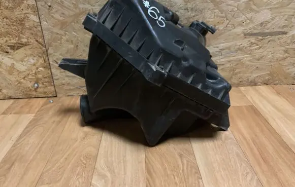 Honda FR-V Air filter box ACC12