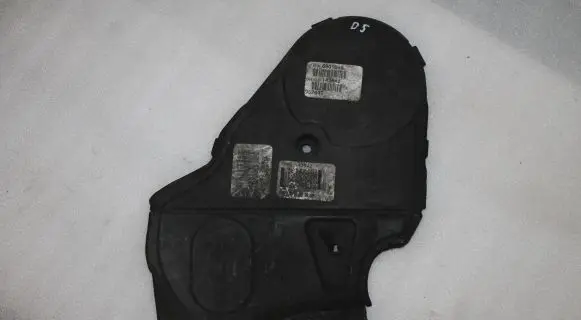 Volvo V70 Timing belt guard (cover) 8631627 143642 D5244T