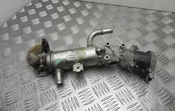 Land Rover Discovery 4 - LR4 EGR valve cooler 7H2Q9Y193CD VD16323 DEFEKTAS