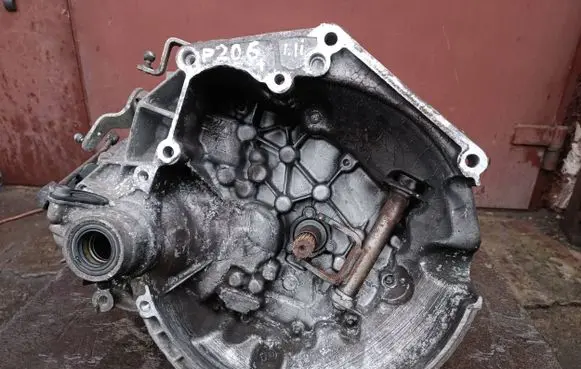 Peugeot 206+ Manual 5 speed gearbox 20CQ82 9651708710