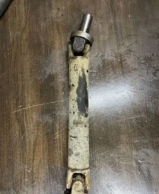 Mitsubishi Pajero Rear driveshaft/prop shaft 