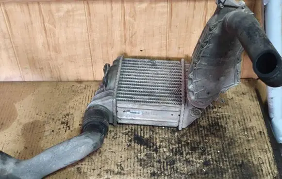 Audi A3 S3 8L Intercooler radiator 862319R 1J0145805 IA1068