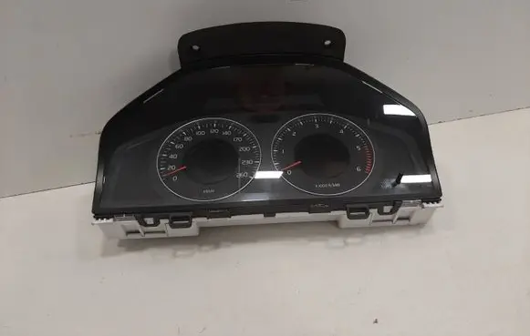 Volvo V70 Speedometer (instrument cluster) 31270899AA 36002698