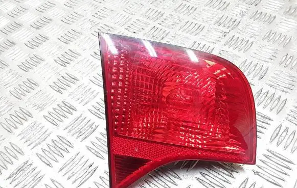 Audi A4 S4 B7 8E 8H Tailgate rear/tail lights 8E5945093A