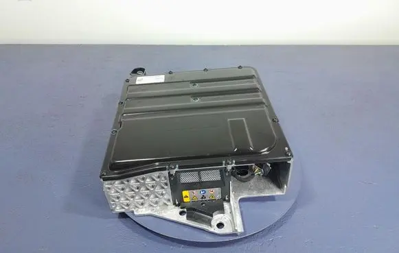 Skoda Octavia 985 Hybrid / electric car battery 5WA915107B