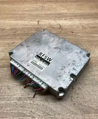 Mazda Premacy Engine control unit/module ECU 2758006300 RF5W18881A RF5W