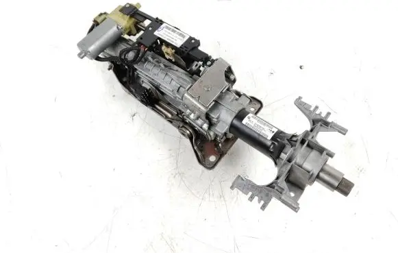 BMW X5 E70 Steering wheel axle 6786603 32306786603 09B2582113299