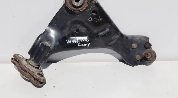 Mercedes-Benz Vito Viano W447 Front lower control arm/wishbone 181014C