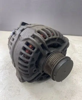Volvo S60 Generator/alternator 8676498 0124525029