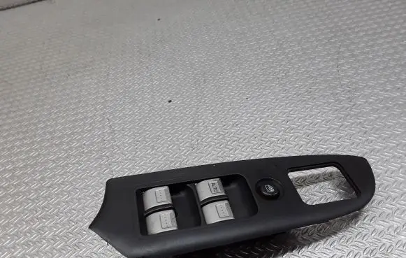 Honda CR-V Electric window control switch