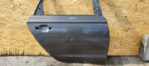 Audi A6 C7 Rear door 4G0--75e5