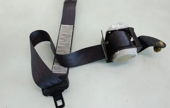 Honda Accord Rear seatbelt 327623
