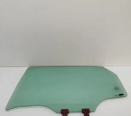 Nissan Qashqai J12 Rear door window glass 823016UA0A