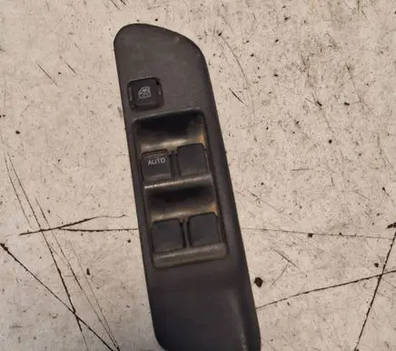Nissan Primera Electric window control switch PA6GF15